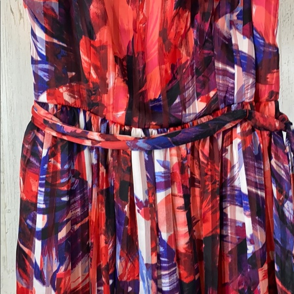 Luxe Carmen Marc Valvo Red Floral A-Line Sun Dress - Picture 4 of 12